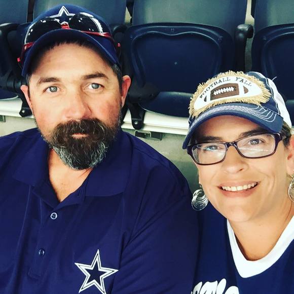 Meet your Posher, Leslie - Picture 1 of 1